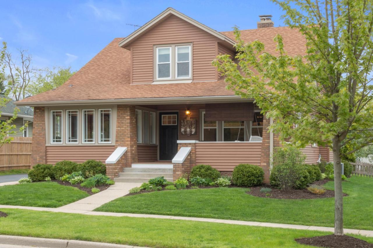 Gorgeous Downtown Bungalow, Walk Everywhere!!! Lake Geneva Exteriör bild